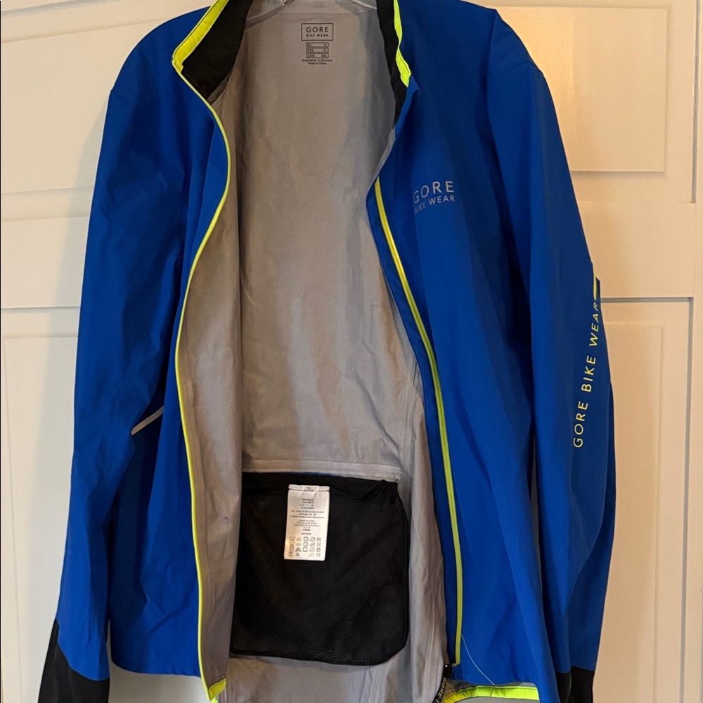 Gore Bike Wear Men’s XL Raincoat - Picture 8 of 8
